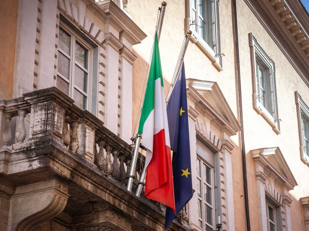 Enerqos Settore Pubblica Amministrazione